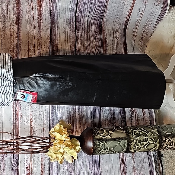 NWT YING DAK RHINESTONE 100% BLACK LEATHER LINED MAXI SKIRT - Picture 7 of 16